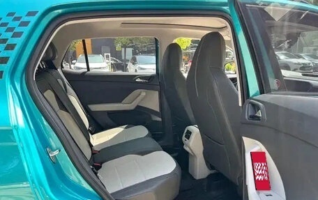 Volkswagen T-Cross I, 2023 год, 1 546 125 рублей, 11 фотография