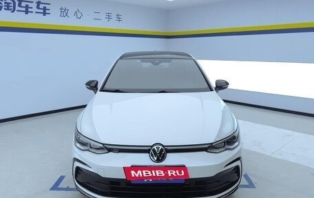 Volkswagen Golf VIII, 2022 год, 1 800 000 рублей, 4 фотография