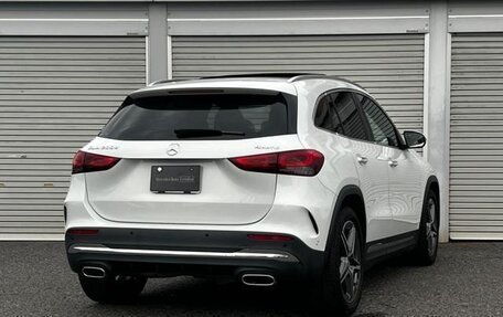 Mercedes-Benz GLA, 2022 год, 2 390 000 рублей, 4 фотография