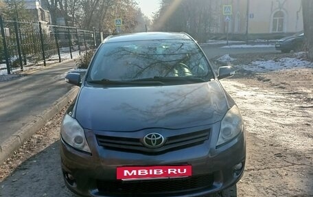 Toyota Auris II, 2011 год, 820 000 рублей, 4 фотография