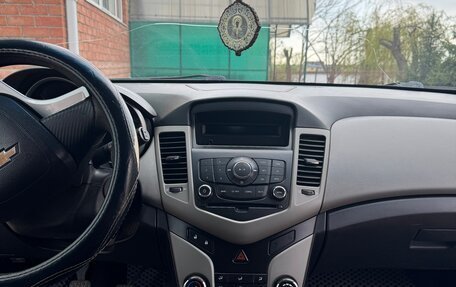 Chevrolet Cruze II, 2011 год, 600 000 рублей, 24 фотография