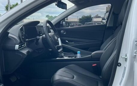 Hyundai Elantra, 2024 год, 1 790 999 рублей, 9 фотография