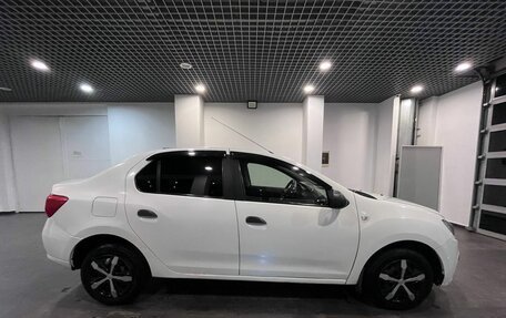 Renault Logan II, 2018 год, 441 000 рублей, 2 фотография