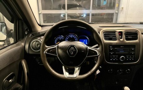 Renault Logan II, 2018 год, 441 000 рублей, 10 фотография