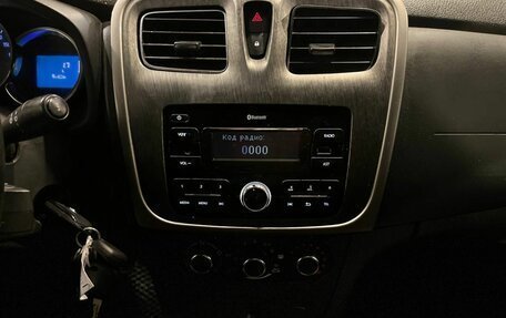 Renault Logan II, 2018 год, 441 000 рублей, 12 фотография