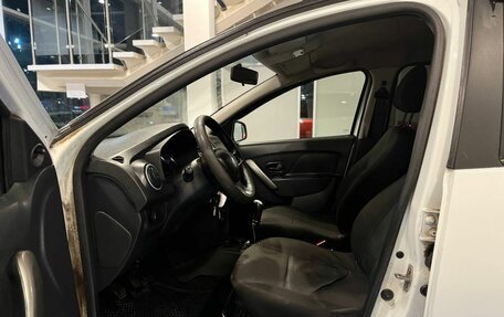 Renault Logan II, 2018 год, 441 000 рублей, 15 фотография