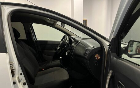 Renault Logan II, 2018 год, 441 000 рублей, 27 фотография