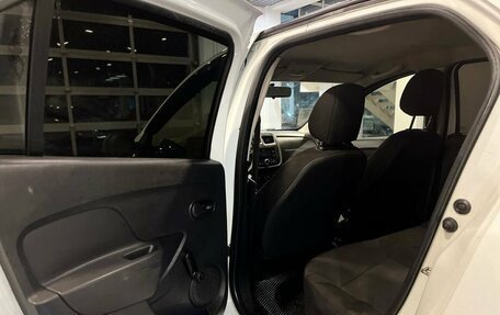 Renault Logan II, 2018 год, 441 000 рублей, 22 фотография