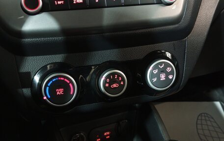 KIA Rio III рестайлинг, 2016 год, 957 000 рублей, 13 фотография