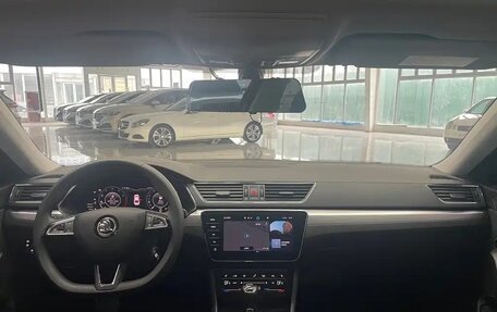 Skoda Superb, 2024 год, 2 310 007 рублей, 4 фотография