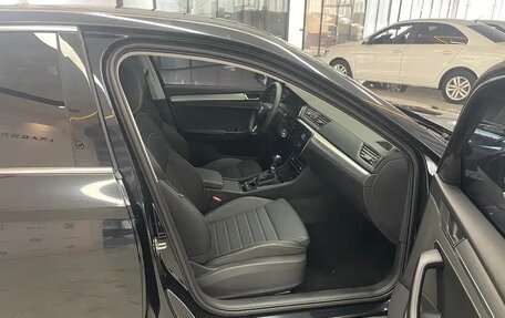 Skoda Superb, 2024 год, 2 310 007 рублей, 9 фотография