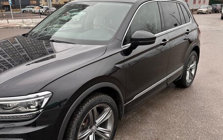 Volkswagen Tiguan II, 2017 год, 3 000 000 рублей, 1 фотография