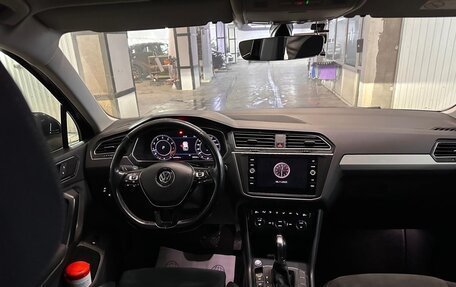 Volkswagen Tiguan II, 2017 год, 3 000 000 рублей, 6 фотография