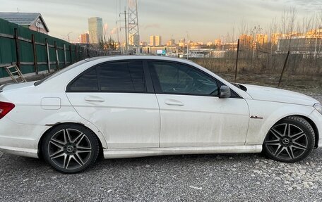 Mercedes-Benz C-Класс, 2012 год, 1 000 000 рублей, 5 фотография