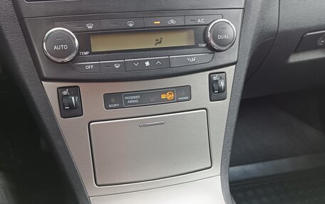 Toyota Avensis III рестайлинг, 2010 год, 1 050 000 рублей, 8 фотография