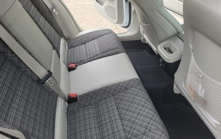 Volvo V60 Cross Country II, 2019 год, 2 900 000 рублей, 16 фотография