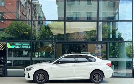 BMW 1 серия, 2022 год, 1 540 000 рублей, 5 фотография