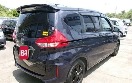 Honda Freed II, 2022 год, 1 325 000 рублей, 3 фотография