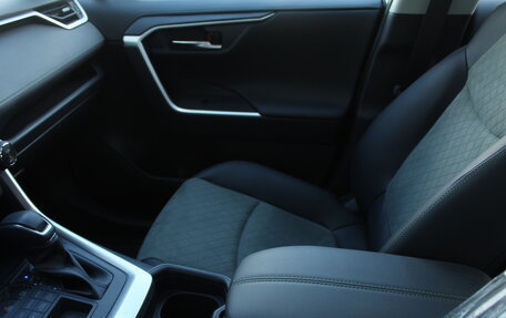 Toyota RAV4, 2025 год, 4 166 000 рублей, 11 фотография