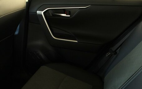 Toyota RAV4, 2025 год, 4 166 000 рублей, 15 фотография