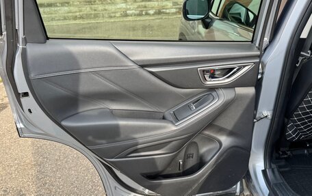 Subaru Forester, 2018 год, 3 000 000 рублей, 16 фотография