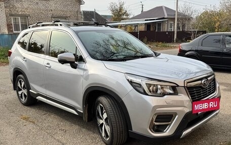Subaru Forester, 2018 год, 3 000 000 рублей, 3 фотография