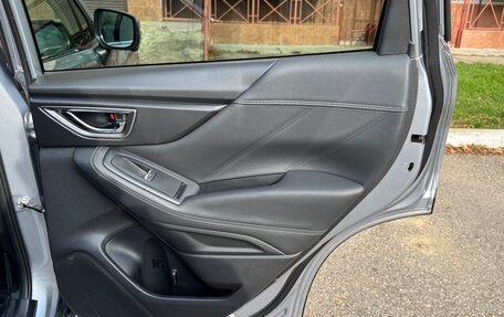 Subaru Forester, 2018 год, 3 000 000 рублей, 19 фотография