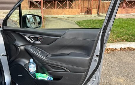 Subaru Forester, 2018 год, 3 000 000 рублей, 18 фотография