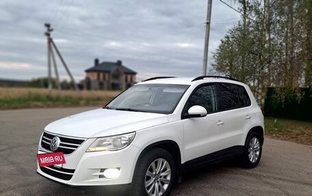 Volkswagen Tiguan I, 2010 год, 799 000 рублей, 2 фотография