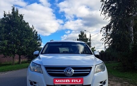 Volkswagen Tiguan I, 2010 год, 799 000 рублей, 3 фотография