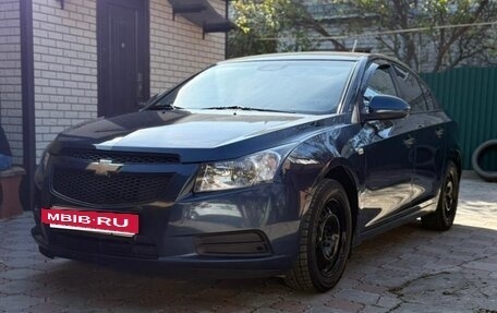 Chevrolet Cruze II, 2010 год, 700 000 рублей, 8 фотография