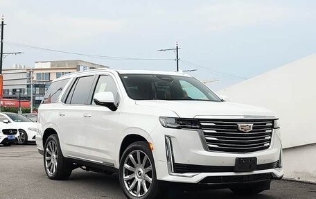 Cadillac Escalade V, 2023 год, 27 000 000 рублей, 3 фотография