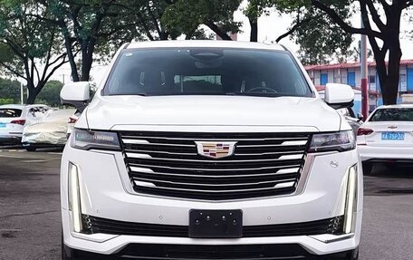 Cadillac Escalade V, 2023 год, 27 000 000 рублей, 2 фотография