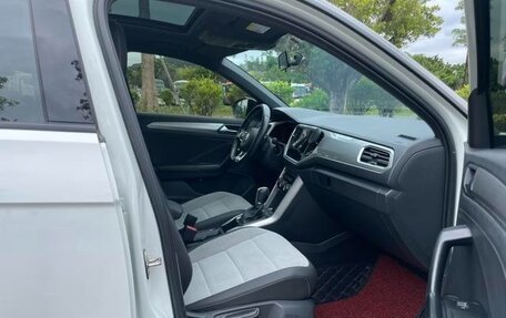 Volkswagen T-Roc I, 2021 год, 1 850 777 рублей, 12 фотография