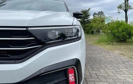 Volkswagen T-Roc I, 2021 год, 1 850 777 рублей, 9 фотография