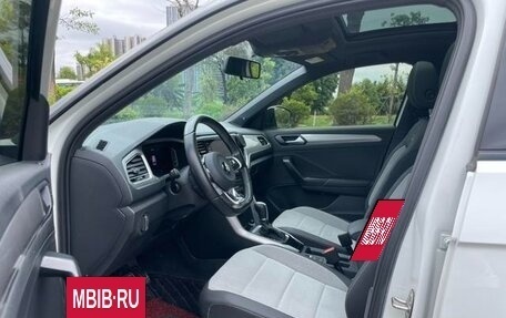 Volkswagen T-Roc I, 2021 год, 1 850 777 рублей, 14 фотография