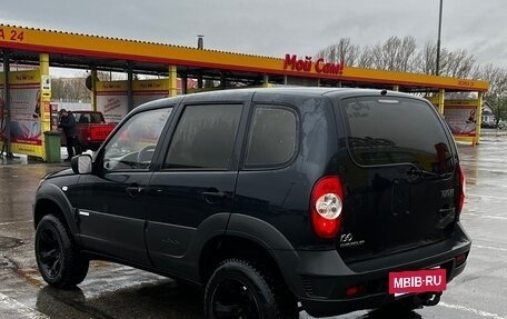 Chevrolet Niva I рестайлинг, 2011 год, 499 000 рублей, 3 фотография