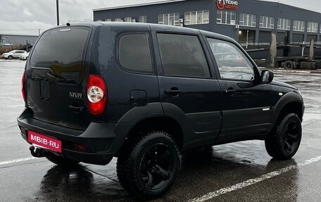 Chevrolet Niva I рестайлинг, 2011 год, 499 000 рублей, 2 фотография