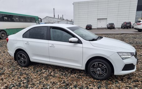 Skoda Rapid II, 2021 год, 1 727 000 рублей, 2 фотография