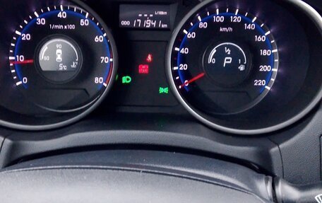 Hyundai ix35 I рестайлинг, 2012 год, 1 500 000 рублей, 7 фотография