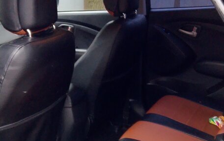 Hyundai ix35 I рестайлинг, 2012 год, 1 500 000 рублей, 5 фотография