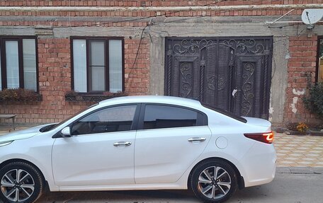 KIA Rio IV, 2018 год, 1 550 000 рублей, 5 фотография