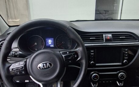 KIA Rio IV, 2018 год, 1 550 000 рублей, 10 фотография