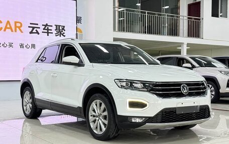 Volkswagen T-Roc I, 2021 год, 1 640 013 рублей, 2 фотография