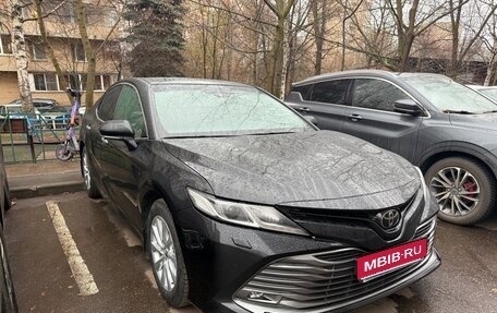 Toyota Camry, 2019 год, 2 800 000 рублей, 1 фотография
