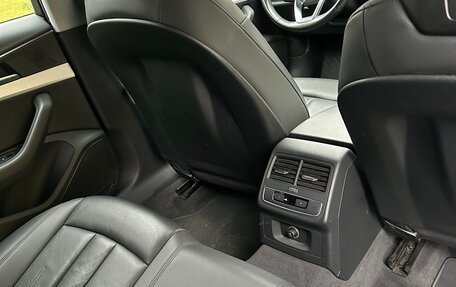 Audi A4, 2018 год, 2 500 000 рублей, 8 фотография