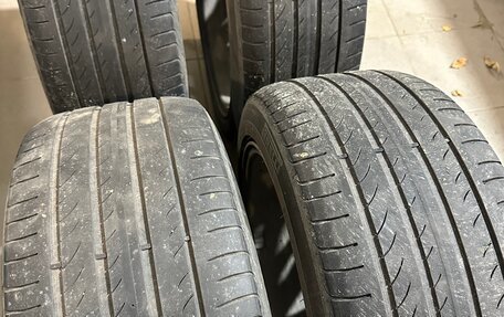 Audi A4, 2018 год, 2 500 000 рублей, 24 фотография