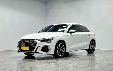 Audi A3, 2022 год, 1 975 000 рублей, 2 фотография