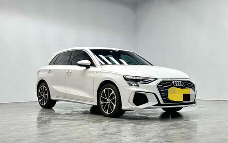 Audi A3, 2022 год, 1 975 000 рублей, 3 фотография