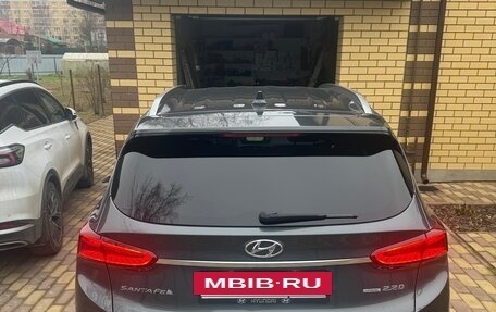 Hyundai Santa Fe IV, 2018 год, 3 600 000 рублей, 2 фотография